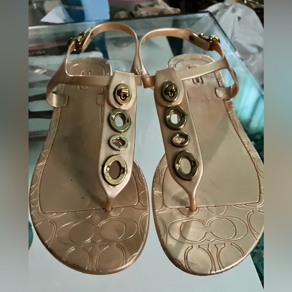 Gold color thong sandals sz 8
